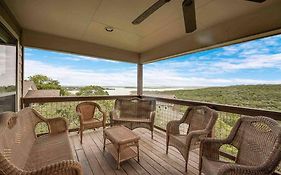 Canyon Lake Home With Breathtaking View